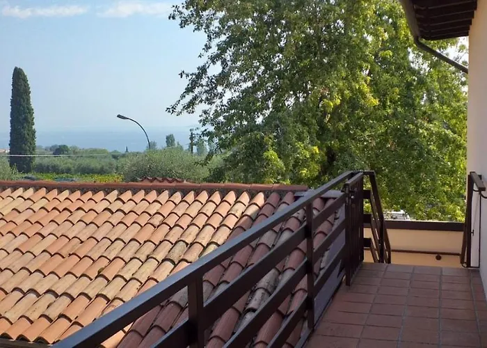 Corte Al Alojamento de Acomodação e Pequeno-almoço Moniga del Garda