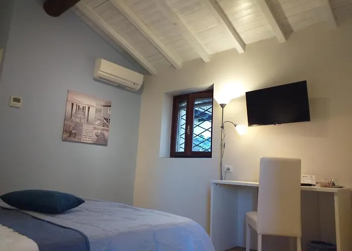 Alojamento de Acomodação e Pequeno-almoço Corte Al Moniga del Garda